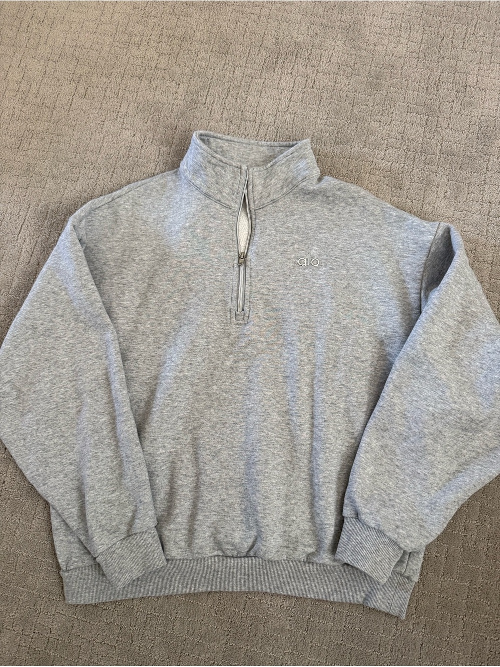 Mens Alo 1/4 zip pullover- Medium